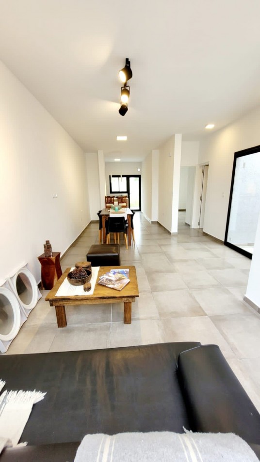 Venta de Duplex en zona sur. Barrio La Calandria.