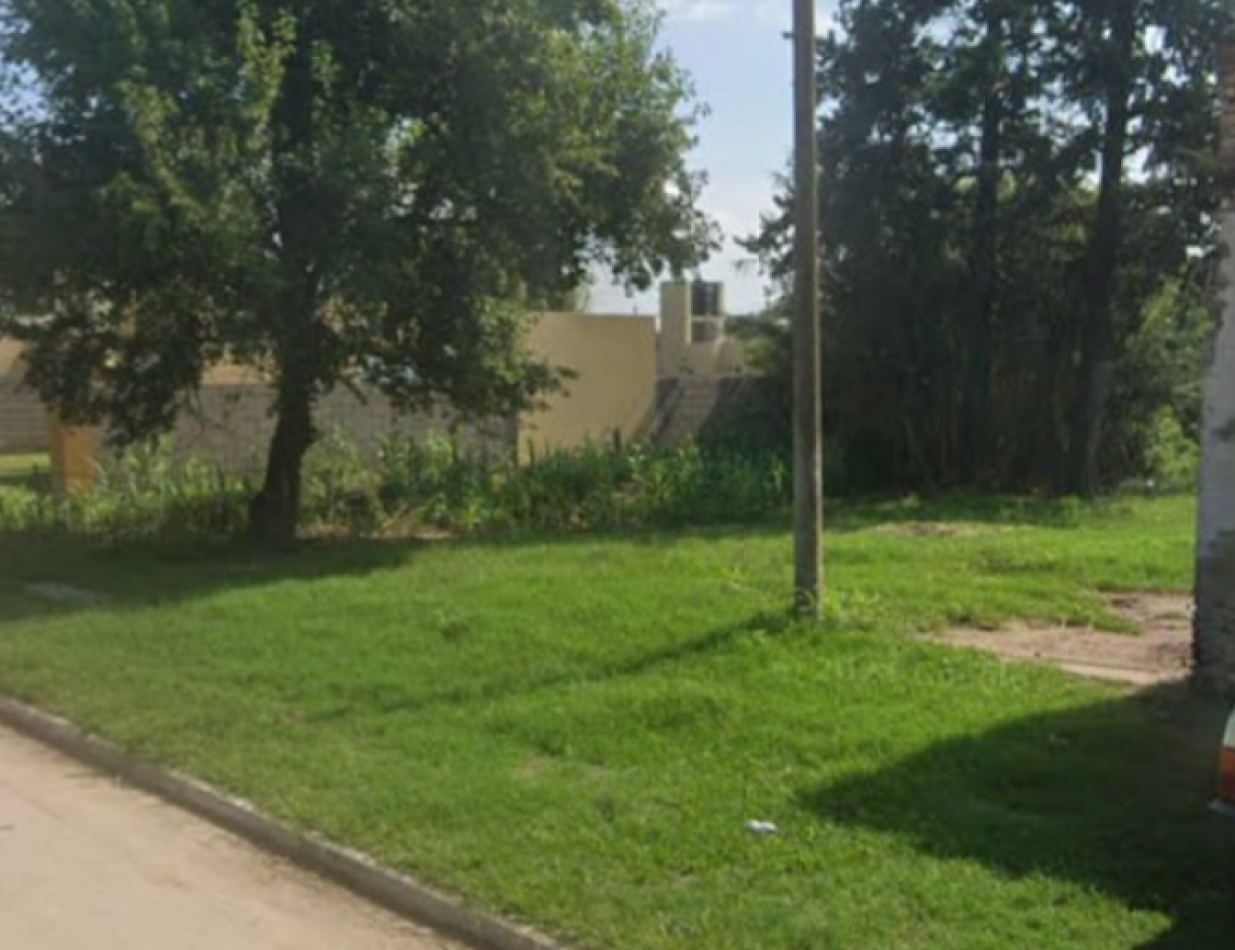 SE VENDE LOTE EN LAS VARAS.