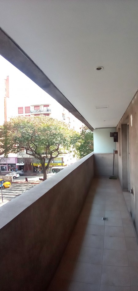 Nueva Cordoba. Se Alquila departamento de 1 dormitorio.