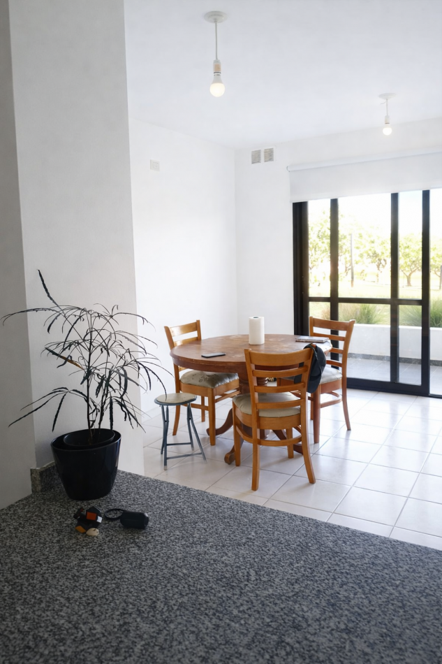 Departamento de 1 dormitorio en Venta en Valle Cercano.