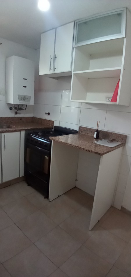 Nueva Cordoba. Se Alquila departamento de 1 dormitorio.