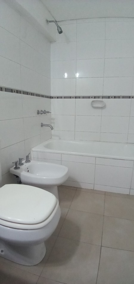 Nueva Cordoba. Se Alquila departamento de 1 dormitorio.